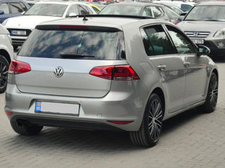 Volkswagen Golf foto 3