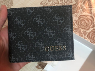 Guess foto 3