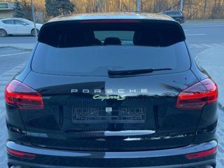 Porsche Cayenne foto 4