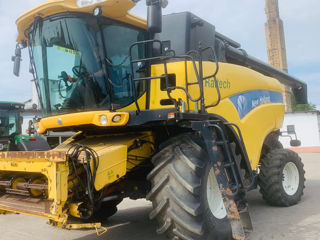 New Holland foto 2