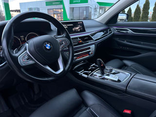 BMW 7 Series foto 6