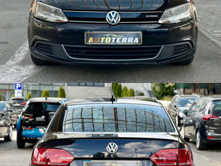 Volkswagen Jetta foto 2