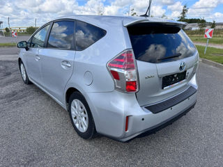 Toyota Prius + foto 2