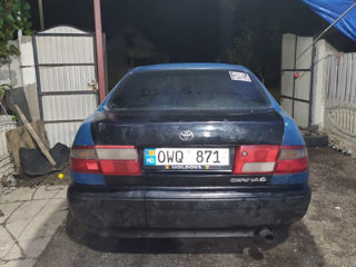 Toyota Carina foto 5