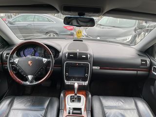 Porsche Cayenne foto 9