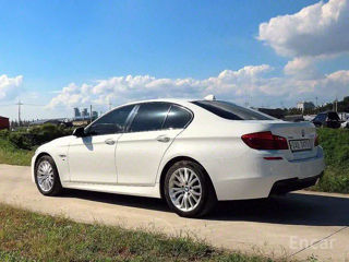 BMW 5 Series foto 2