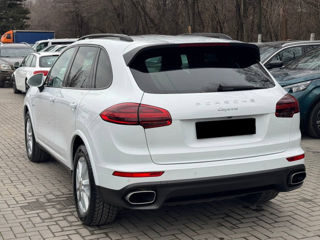 Porsche Cayenne foto 3