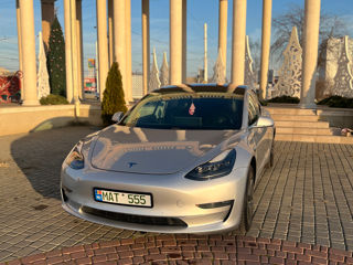 Tesla Model 3 foto 9