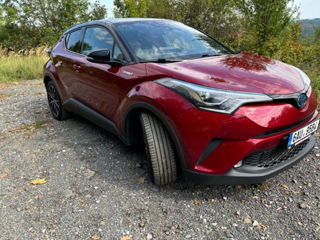 Toyota C-HR foto 3