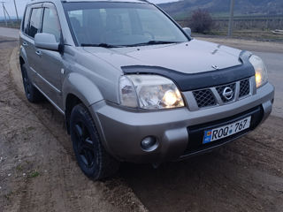 Nissan X-Trail foto 3