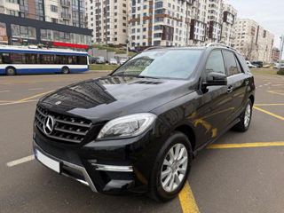 Mercedes M-Class foto 2