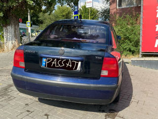 Volkswagen Passat foto 2