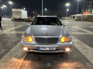 Mercedes C-Class