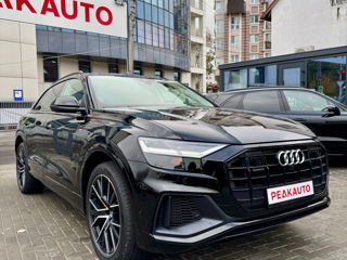 Audi Q8 foto 2