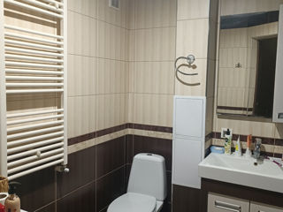 Apartament cu 3 camere, 100 m², Centru, Drochia foto 8