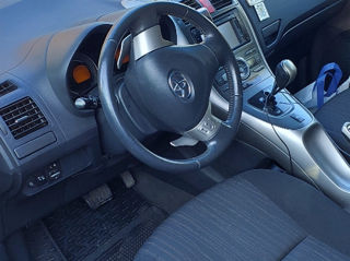 Toyota Auris foto 2