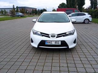 Toyota Auris foto 1