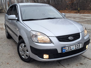 KIA Rio foto 3