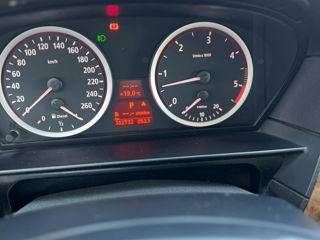 BMW 5 Series фото 6