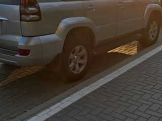 Toyota Land Cruiser Prado foto 4