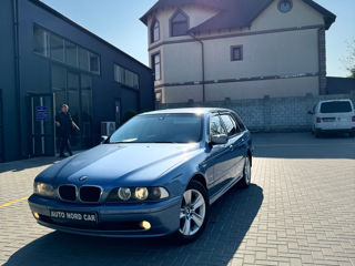 BMW 5 Series foto 1