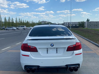 BMW 5 Series фото 5