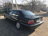 BMW 7 Series foto 3