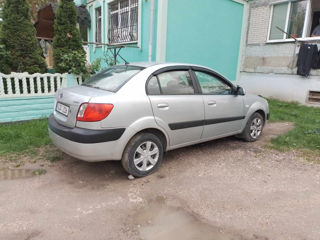 KIA Rio foto 2