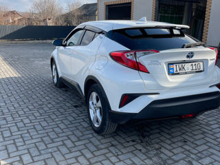 Toyota C-HR foto 5