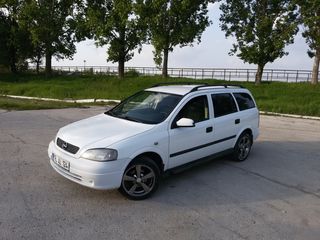 Opel Astra foto 4