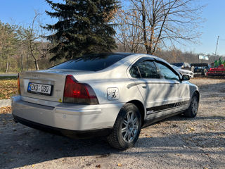 Volvo S60 foto 4