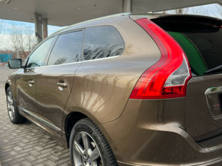 Volvo XC60 foto 4