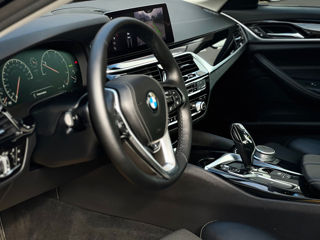 BMW 5 Series foto 14