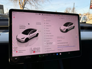 Tesla Model Y foto 9