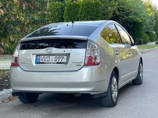 Toyota Prius foto 6