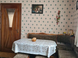 Se vinde casa in Truseni cu 2 nivele foto 2