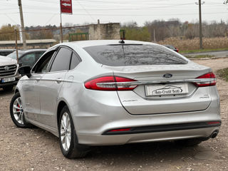 Ford Fusion foto 6