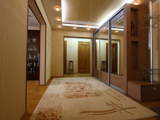 Продается 3 комнатная квартира в самом центре города Яловень foto 7