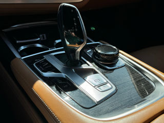 BMW 7 Series foto 15