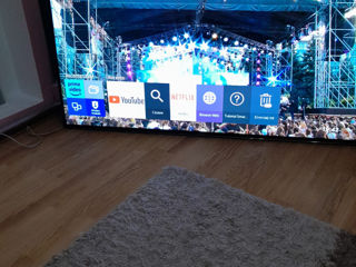 Samsung 60 inch Smart TV foto 1