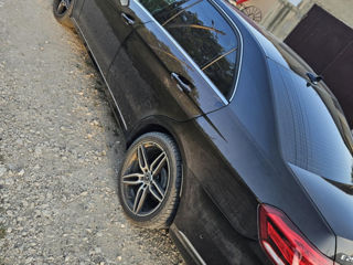 Mercedes E-Class foto 7