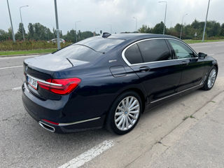 BMW 7 Series foto 2