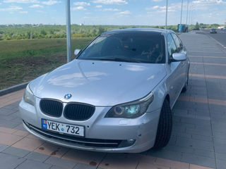 BMW 5 Series foto 3