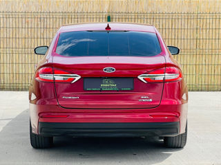 Ford Fusion foto 5