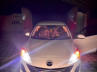 Mazda 3 foto 2