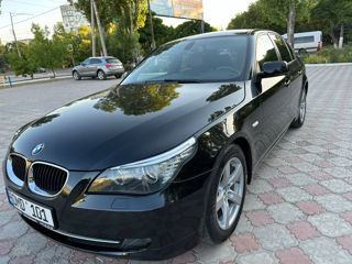 BMW 5 Series foto 1