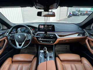 BMW 5 Series foto 16