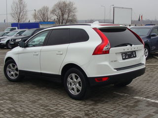 Volvo XC60 foto 4