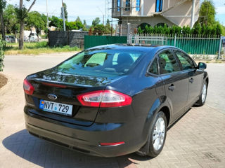 Ford Mondeo foto 4