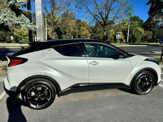 Toyota C-HR foto 3